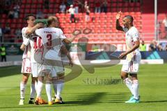 2. Bundesliga - Fußball - FC Ingolstadt 04 - Holstein Kiel - Tor Ausgleich 1:1 durch Sonny Kittel (10, FCI) Jubel mit Tobias Levels (3, FCI) Marvin Matip (34, FCI) Tobias Schröck (21, FCI)