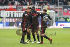 2. Bundesliga - Fußball - FC Ingolstadt 04 - SpVgg Greuther Fürth - Tor Jubel 2:0 Alfredo Morales (6, FCI) mit Marvin Matip (34, FCI) Tobias Schröck (21, FCI) Thomas Pledl (30, FCI)