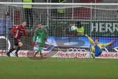 2. BL - Saison 2017/2018 - FC Ingolstadt 04 - Eintracht Braunschweig - Orjan Nyland (#1 Torwart FCI) bekommt den 0:1 Führungstreffer von Hendrick Zuck (#30 Braunschweig) - Foto: Meyer Jürgen