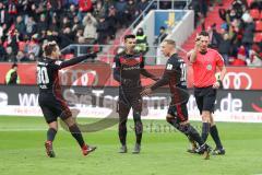 2. Bundesliga - Fußball - FC Ingolstadt 04 - SpVgg Greuther Fürth - To Jubel Sonny Kittel (10, FCI) mit Thomas Pledl (30, FCI) Alfredo Morales (6, FCI)