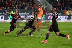 2. Bundesliga - Fußball - FC Ingolstadt 04 - SV Darmstadt 98 - Elfmeter Stefan Kutschke (20, FCI) Tor 1:0, Jubel mit Thomas Pledl (30, FCI) Sonny Kittel (10, FCI)