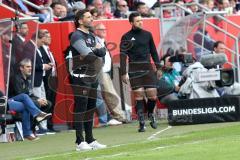 2. Bundesliga - Fußball - FC Ingolstadt 04 - 1. FC Nürnberg - Cheftrainer Stefan Leitl (FCI) sieht zum Himmel