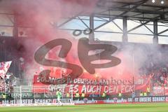2. Bundesliga - Fußball - FC Ingolstadt 04 - 1. FC Kaiserslautern - Kaiserslautern Fans Bengalo Feuer Kurve