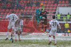 2. BL - Saison 2017/2018 - FC Ingolstadt 04 - FC St. Pauli - Stefan Kutschke (#20 FCI) Kopfball - Himmelmann Robin Torwart St.Pauli - Foto: Meyer Jürgen