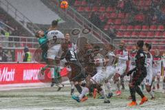 2. BL - Saison 2017/2018 - FC Ingolstadt 04 - FC St. Pauli - Moritz Hartmann (#9 FCI) - Himmelmann Robin Torwart St.Pauli - Foto: Meyer Jürgen