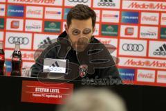 2. Bundesliga - Fußball - FC Ingolstadt 04 - VfL Bochum - Pressekonferenz nach dem Spiel Cheftrainer Stefan Leitl (FCI) entschuldigt sich bei den Fans für die schlechte Leistung