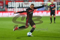 2. BL - Saison 2017/2018 - FC Ingolstadt 04 - SV Darmstadt 98 - Sonny Kittel (#10 FCI) beim Schuss - Foto: Meyer Jürgen