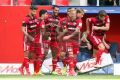2. BL - Saison 2017/2018 - FC Ingolstadt 04 - SSV Jahn Regensburg - Marvin Matip (#34 FCI)trifft zum 2:1 Führungstreffer - Philipp Pentke (#1 Torwart Regensburg) - Jubel - Roman Bregerie (#18 FCI) - Tobias Schröck (#21 FCI) - Stefan Lex (#14 FCI) - Antoni