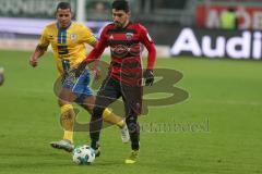 2. BL - Saison 2017/2018 - FC Ingolstadt 04 - Eintracht Braunschweig - Almog Cohen (#8 FCI) - Onel Hernandez (#23 Braunschweig) - Foto: Meyer Jürgen