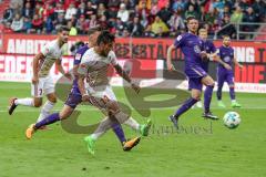 2. Bundesliga - Fußball - FC Ingolstadt 04 - FC Erzgebirge Aue - Tor Jubel Darío Lezcano (11, FCI) 1:2 trifft, Torwart Männel Martin (Aue 1) keine Chance, hinten Antonio Colak (7, FCI)