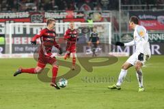 2. Bundesliga - Fußball - FC Ingolstadt 04 - VfL Bochum - Thomas Pledl (30, FCI) Tesche, Robert (VfL 23)