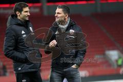 2. Bundesliga - Fußball - FC Ingolstadt 04 - SV Sandhausen - Gespräch Co-Trainer Andre Mijatovic (FCI) und Sportdirektor Angelo Vier (FCI) nach dem Spiel