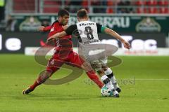 2. Bundesliga - Fußball - FC Ingolstadt 04 - SV Sandhausen - Paulo Otavio (4, FCI) gegen Daghfous, Nejmeddin (8 SV)