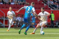 2. BL - Saison 2017/2018 - FC Ingolstadt 04 - Holstein Kiel - Christian Träsch (#28 FCI) - Schmidt Dominik blau #3 Kiel - Foto: Meyer Jürgen