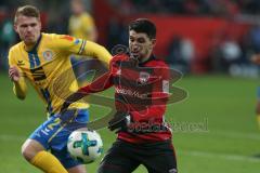 2. BL - Saison 2017/2018 - FC Ingolstadt 04 - Eintracht Braunschweig - Almog Cohen (#8 FCI) - Steve Breitkreuz (#2 Braunschweig) - Foto: Meyer Jürgen