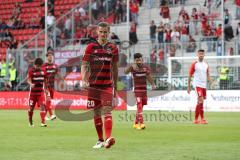 2. Bundesliga - Fußball - FC Ingolstadt 04 - SSV Jahn Regensburg - Spiel ist aus 2:4, Niederlage, hängende Köpfe beim FCI, Stefan Kutschke (20, FCI) Takahiro Sekine (22, FCI) Almog Cohen (8, FCI)