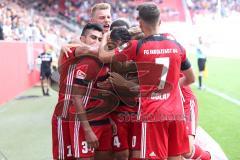 2. Bundesliga - Fußball - FC Ingolstadt 04 - SSV Jahn Regensburg - Marvin Matip (34, FCI) köpft zum Tor, 2:1 Jubel, Antonio Colak (7, FCI) Darío Lezcano (11, FCI)