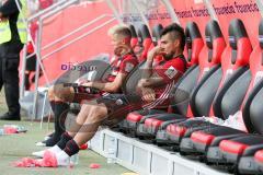 2. BL - Saison 2017/2018 - FC Ingolstadt 04 - 1. FC Union Berlin - Enttäuschte Gesichter nach der knappen Niederlage - Dario Lezcano (#11 FCI) - Alfredo Morales (#6 FCI) - Foto: Meyer Jürgen