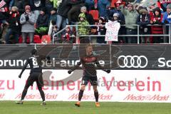 2. Bundesliga - Fußball - FC Ingolstadt 04 - Dynamo Dresden - Tor Jubel 3:2 Sonny Kittel (10, FCI) mit Almog Cohen (8, FCI)
