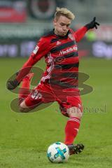 2. BL - Saison 2017/2018 - FC Ingolstadt 04 - VFL Bochum - Thomas Pledl (#30 FCI) beim Freistoss - Foto: Meyer Jürgen