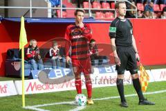 2. BL - Saison 2017/2018 - FC Ingolstadt 04 - MSV Duisburg - Thomas Pledl (#30 FCI) beim Eckball - Foto: Meyer Jürgen