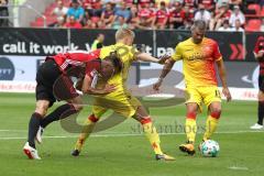 2. Bundesliga - Fußball - FC Ingolstadt 04 - 1. FC Union Berlin - 0:1 - Zusammenstoß Stefan Kutschke (20, FCI) Pedersen Kristian (Union 6) Torrejon Marc (Union 15)