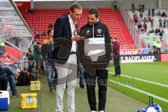 2. BL - Saison 2017/2018 - FC Ingolstadt 04 - MSV Duisburg - Stefan Leitl (Trainer FCI) rechts - Oliver Samwald links Pressesprecher - Foto: Meyer Jürgen