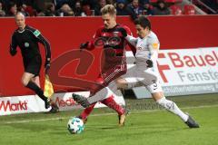 2. Bundesliga - Fußball - FC Ingolstadt 04 - VfL Bochum - Max Christiansen (5, FCI) Danilo Soares (VfL 3)
