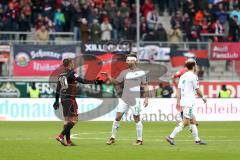 2. Bundesliga - Fußball - FC Ingolstadt 04 - SpVgg Greuther Fürth - Spiel ist aus Thomas Pledl (30, FCI) mit Marco Caligiuri (13 Fürth)