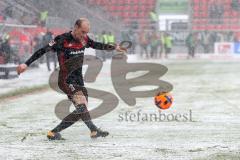 2. Bundesliga - Fußball - FC Ingolstadt 04 - FC St. Pauli - Tobias Levels (3, FCI)