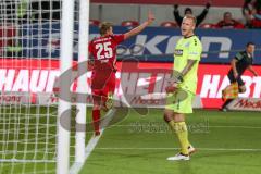 2. BL - Saison 2017/2018 - FC Ingolstadt 04 - MSV Duisburg - Hauke Wahl (#25 FCI) trifft zum 2:1 Führungstreffer - Mark Flekken Torwart (#1 Duisburg) - jubel  - Foto: Meyer Jürgen