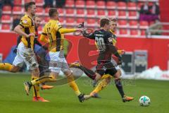 2. BL - Saison 2017/2018 - FC Ingolstadt 04 - Dynamo Dresden - Thomas Pledl (#30 FCI) trifft zum 1:0 Führungstreffer - Philip Heise (#16 Dresden) - jubel - Foto: Meyer Jürgen