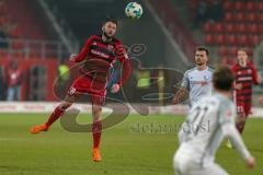 2. BL - Saison 2017/2018 - FC Ingolstadt 04 - VFL Bochum - Christian Träsch (#28 FCI) beim Kopfball - Foto: Meyer Jürgen