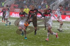 2. BL - Saison 2017/2018 - FC Ingolstadt 04 - FC St. Pauli - Thomas Pledl (#30 FCI) - Avevor Christopher St.Pauli #6 - Foto: Meyer Jürgen