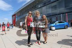 2. Bundesliga - Fußball - FC Ingolstadt 04 - 1. FC Union Berlin - 0:1 - Audi Sportpark vor dem Spiel - Schlangen am Eingang und Kasse, Fans Schild