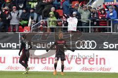 2. Bundesliga - Fußball - FC Ingolstadt 04 - Dynamo Dresden - Tor Jubel 3:2 Sonny Kittel (10, FCI) mit Almog Cohen (8, FCI)