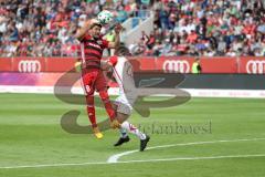 2. Bundesliga - Fußball - FC Ingolstadt 04 - SSV Jahn Regensburg - Almog Cohen (8, FCI) Sargis Adamyan (23 Jahn)