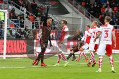 2. BL - Saison 2017/2018 - FC Ingolstadt 04 - Fortuna Düsseldorf - Alfredo Morales (#6 FCI) reklamiert beim Schiedsrichter - Foto: Meyer Jürgen