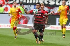 2. BL - Saison 2017/2018 - FC Ingolstadt 04 - 1. FC Union Berlin - Dario Lezcano (#11 FCI) - stoppt den Ball mit der Brust - Foto: Meyer Jürgen