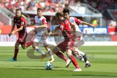 2. Bundesliga - Fußball - FC Ingolstadt 04 - 1. FC Kaiserslautern - Moritz Hartmann (9, FCI) Marcel Correia (19 Kaiserslautern)