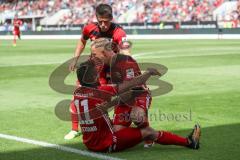 2. Bundesliga - Fußball - FC Ingolstadt 04 - SSV Jahn Regensburg - Tor Jubel Ausgleich 1:1 Sonny Kittel (10, FCI)  Darío Lezcano (11, FCI) Stefan Lex (14, FCI)