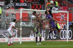 2. BL - Saison 2017/2018 - FC Ingolstadt 04 - FC Erzgebirge Aue - Dario Lezcano (#11 FCI) - #Männel Martin Torwart Aue - Foto: Meyer Jürgen