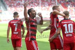 2. Bundesliga - Fußball - FC Ingolstadt 04 - SSV Jahn Regensburg - Marvin Matip (34, FCI) köpft zum Tor, 2:1 Jubel, zu den Fans