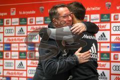 2. Bundesliga - Fußball - FC Ingolstadt 04 - FC St. Pauli - Pressekonferenz nach dem Spiel, Cheftrainer Markus Kauczinski (Pauli) und Cheftrainer Stefan Leitl (FCI)