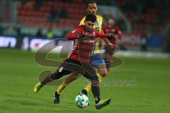 2. BL - Saison 2017/2018 - FC Ingolstadt 04 - Eintracht Braunschweig - Almog Cohen (#8 FCI) - Louis Samson (#13 Braunschweig) - Foto: Meyer Jürgen