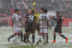 2. BL - Saison 2017/2018 - FC Ingolstadt 04 - FC St. Pauli - Marvin Matip (#34 FCI) bekommt die gelbe Karte - Foto: Meyer Jürgen