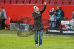 2. BL - Saison 2017/2018 - FC Ingolstadt 04 - VFL Bochum - Stadionsprecherin Silke von Walkhoff begrüßt die Fans - Foto: Meyer Jürgen