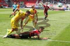 2. BL - Saison 2017/2018 - FC Ingolstadt 04 - 1. FC Union Berlin - Stefan Kutschke (#20 FCI) wird gefoult von Trimmel Christopher gelb #28 Berlin - Foto: Meyer Jürgen