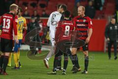 2. BL - Saison 2017/2018 - FC Ingolstadt 04 - Eintracht Braunschweig - Robert Leipertz (#13 FCI) - Almog Cohen (#8 FCI) - Tobias Levels (#3 FCI) nach dem Spiel - Foto: Meyer Jürgen