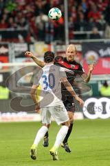2. Bundesliga - Fußball - FC Ingolstadt 04 - 1. FC Heidenheim - Norman Theuerkauf (30 HDH) Tobias Levels (3, FCI) Kopfball